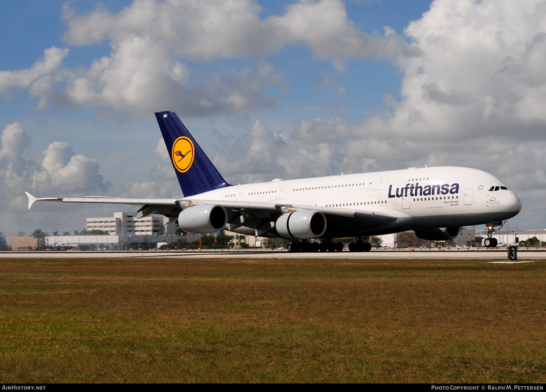 Aircraft Photo of D-AIMH | Airbus A380-841 | Lufthansa | AirHistory.net #44849