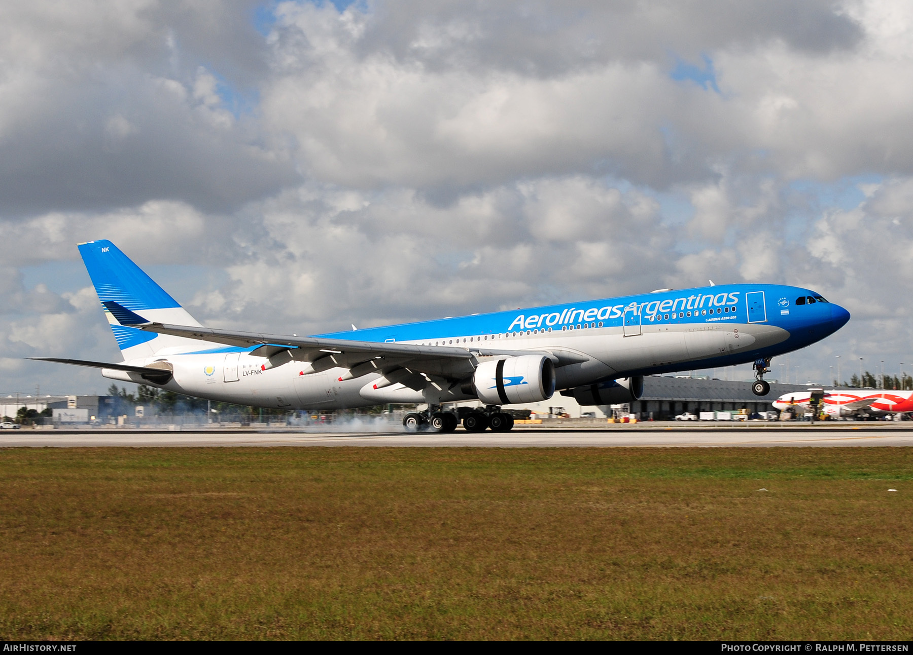 Aircraft Photo of LV-FNK | Airbus A330-223 | Aerolíneas Argentinas | AirHistory.net #44864