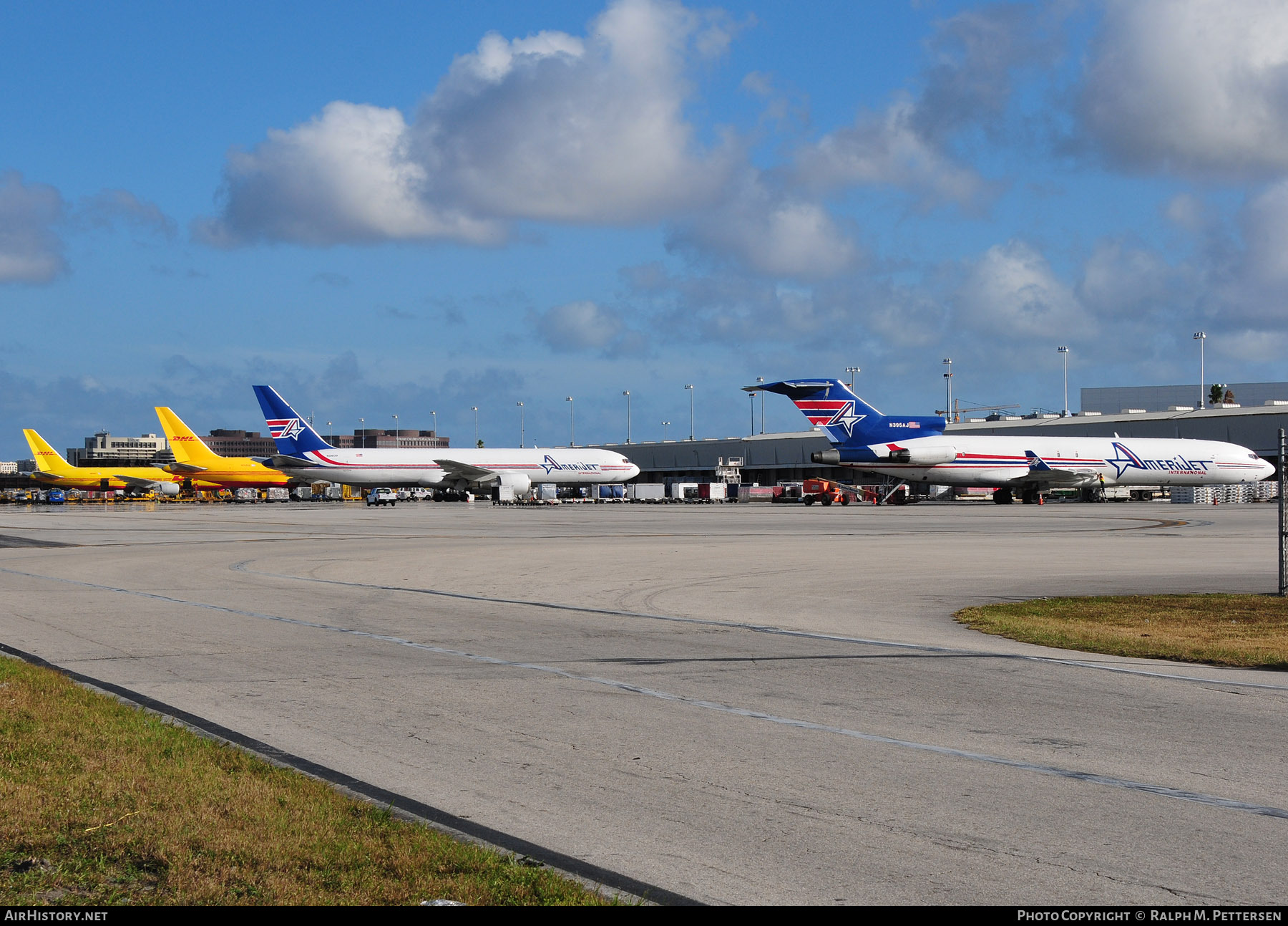 Airport photo of Miami - International (KMIA / MIA) in Florida, United States | AirHistory.net #44870