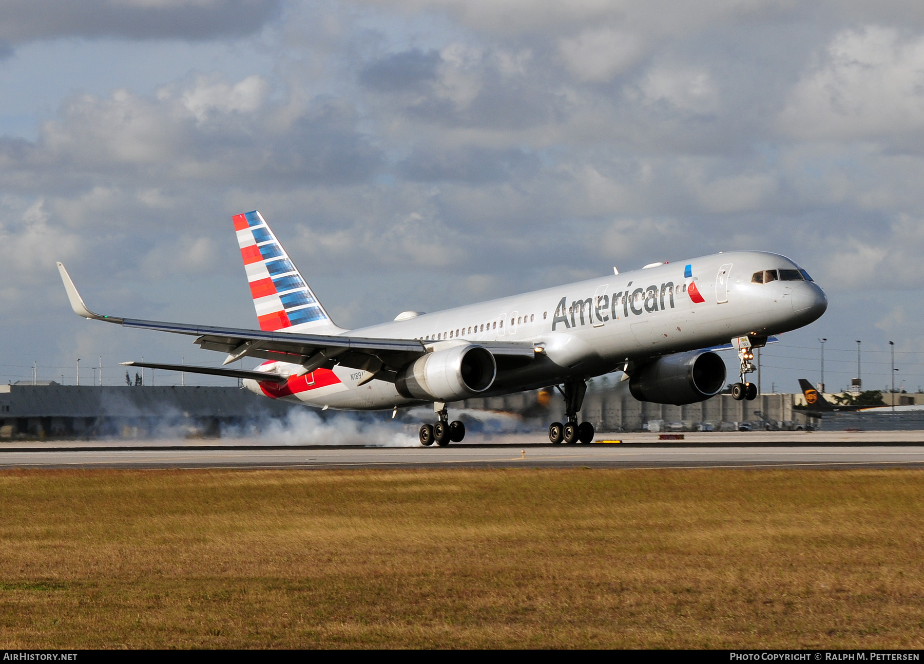 Aircraft Photo of N189AN | Boeing 757-223 | American Airlines | AirHistory.net #44876