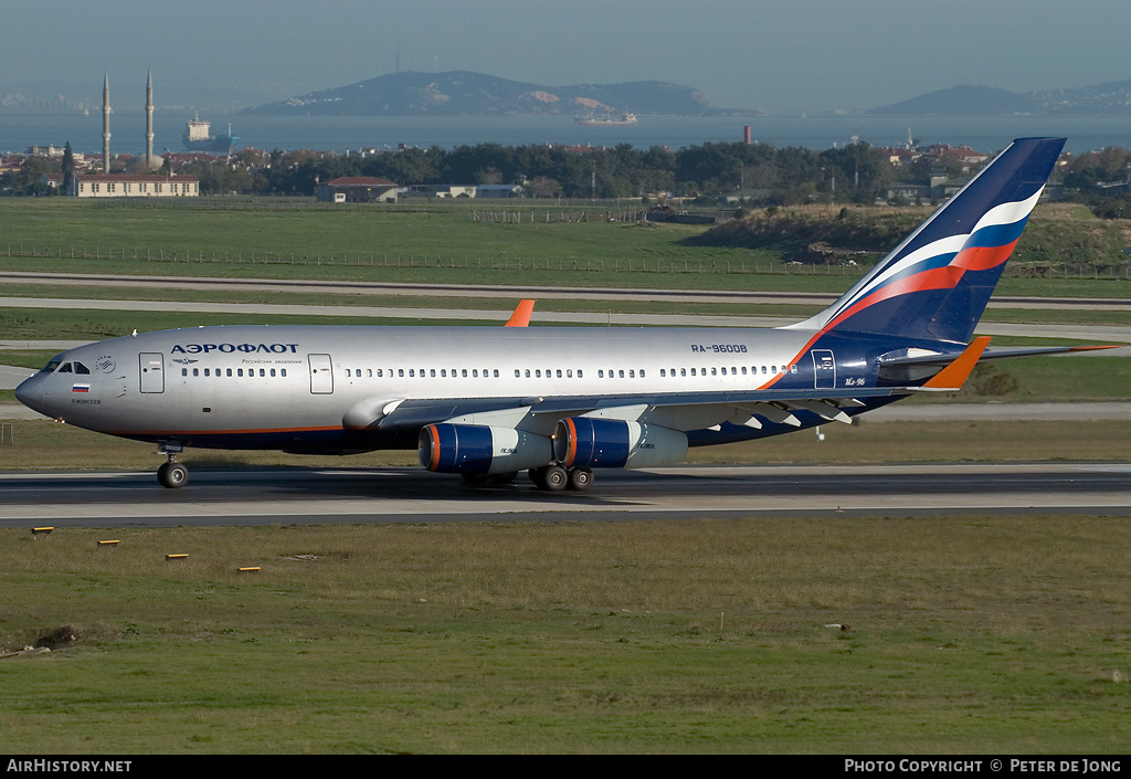 Aircraft Photo of RA-96008 | Ilyushin Il-96-300 | Aeroflot - Russian Airlines | AirHistory.net #44903