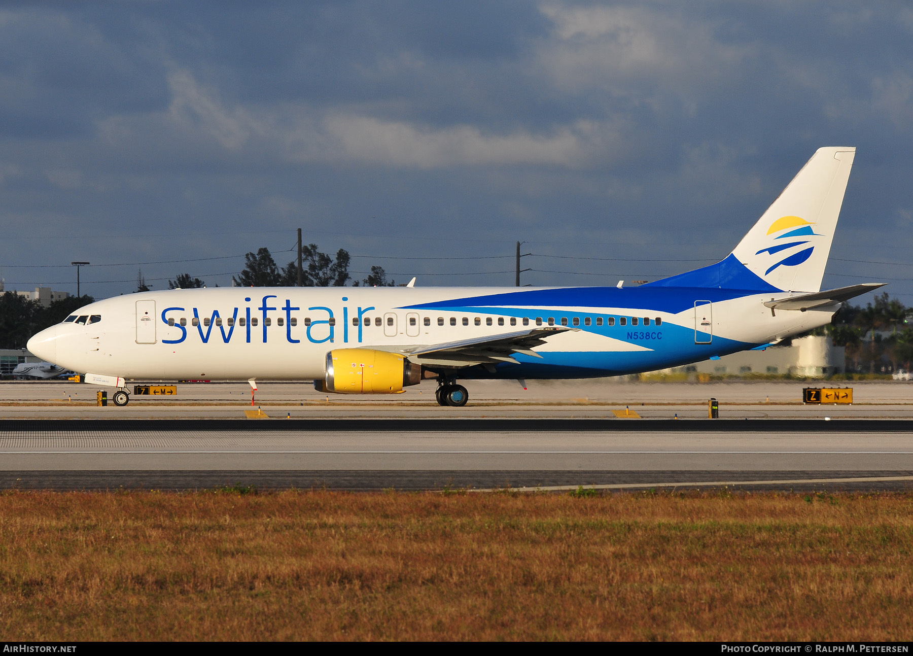Aircraft Photo of N538CC | Boeing 737-48E | Swift Air | AirHistory.net #44992