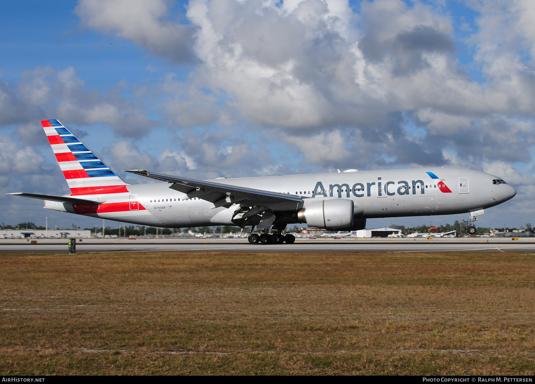 Aircraft Photo of N793AN | Boeing 777-223/ER | American Airlines | AirHistory.net #45015