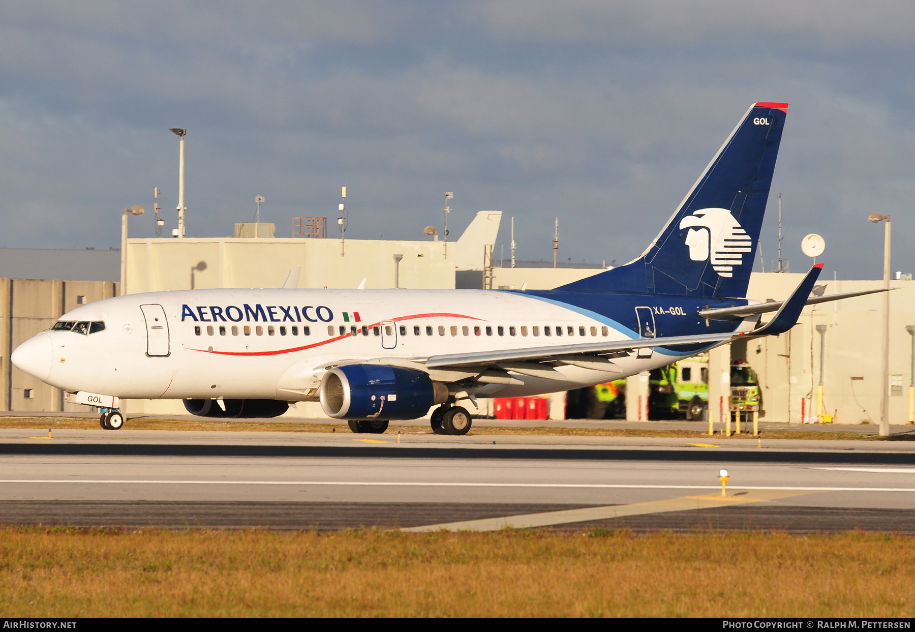 Aircraft Photo of XA-GOL | Boeing 737-752 | AeroMéxico | AirHistory.net #45031