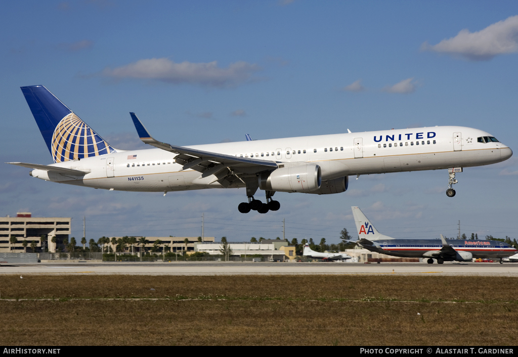 Aircraft Photo of N41135 | Boeing 757-224 | United Airlines | AirHistory.net #45062