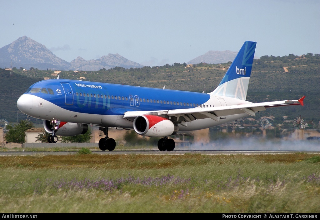 Aircraft Photo of G-MIDS | Airbus A320-232 | BMI - British Midland International | AirHistory.net #45068