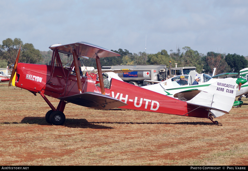 Aircraft Photo of VH-UTD | De Havilland D.H. 82A Tiger Moth | Newcastle Aero Club | AirHistory.net #45237