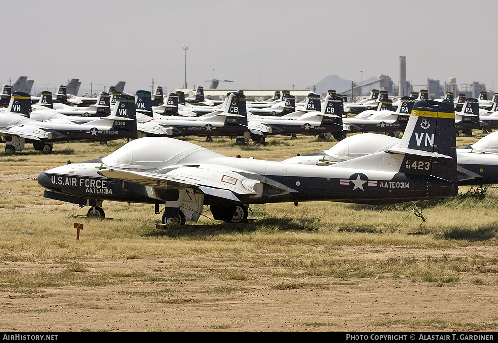 Aircraft Photo of 64-13423 / AF64-423 | Cessna T-37B Tweety Bird | USA - Air Force | AirHistory.net #45414