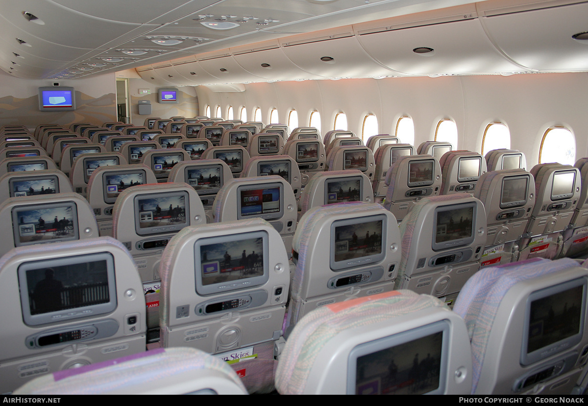 Aircraft Photo of A6-EDJ | Airbus A380-861 | Emirates | AirHistory.net #45581