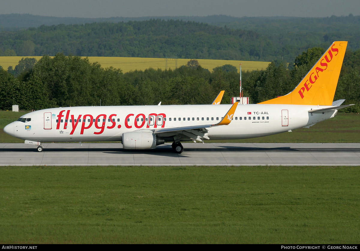 Aircraft Photo of TC-AAL | Boeing 737-82R | Pegasus Airlines | AirHistory.net #45599
