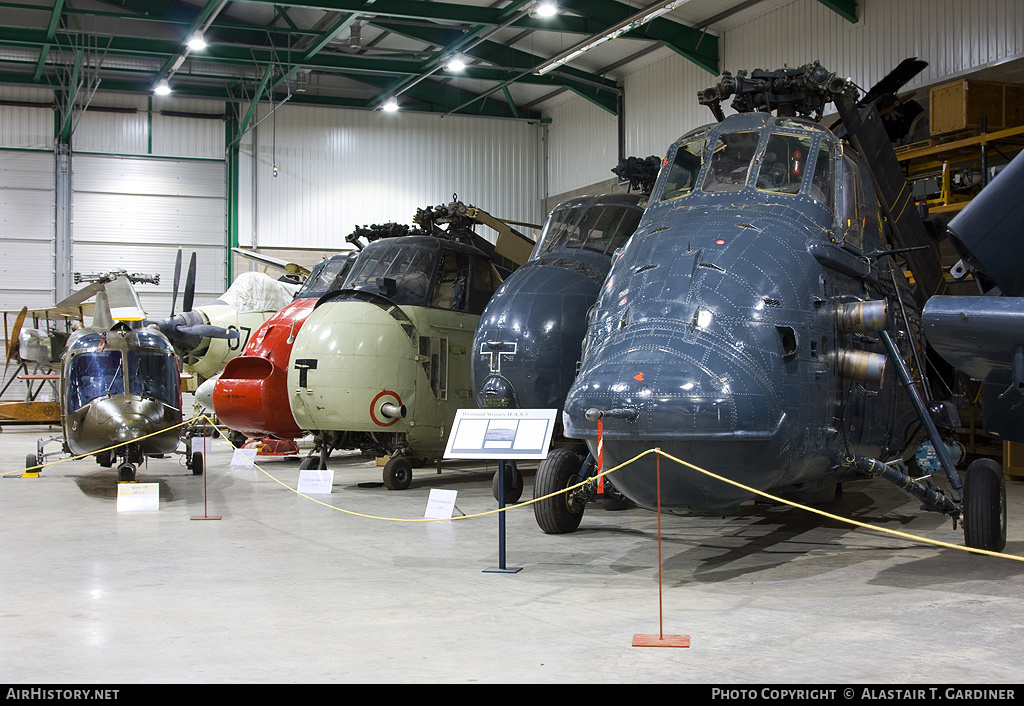 Aircraft Photo of XP142 | Westland WS-58 Wessex HAS.3 | UK - Navy | AirHistory.net #45614