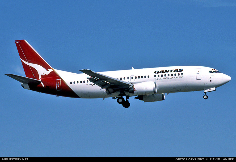 Aircraft Photo of VH-TAY | Boeing 737-376 | Qantas | AirHistory.net #46040