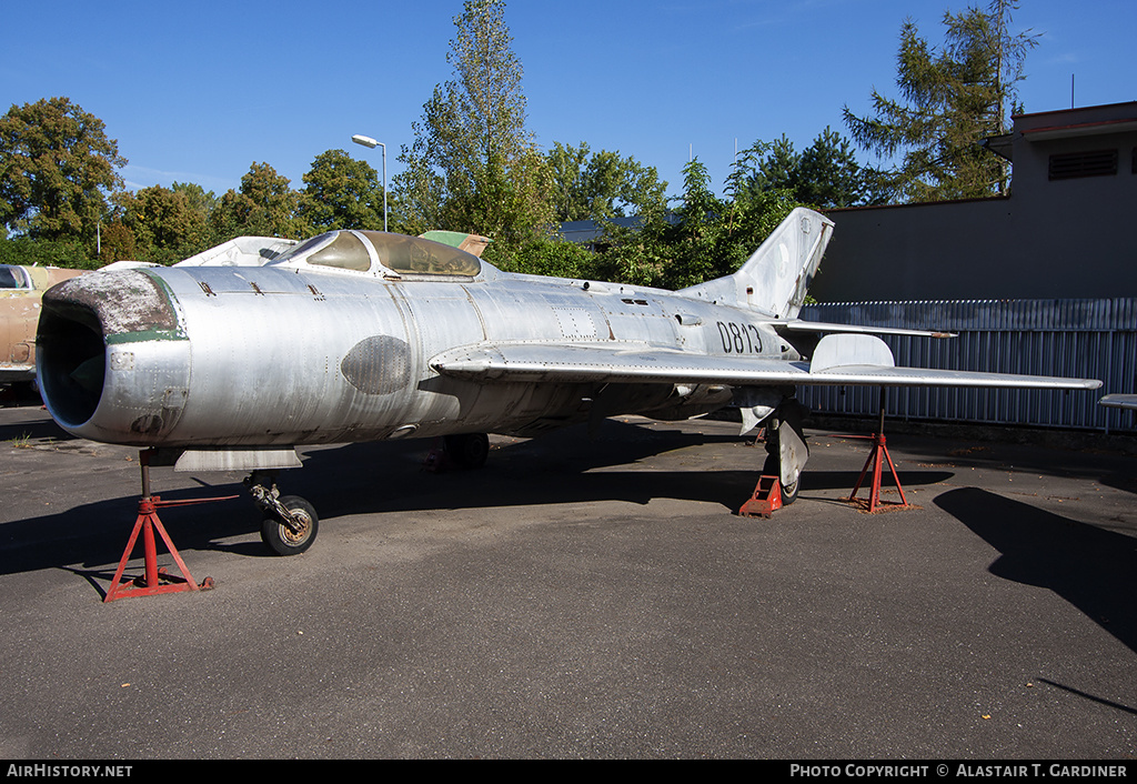 Aircraft Photo of 0813 | Mikoyan-Gurevich MiG-19P | Czechoslovakia - Air Force | AirHistory.net #46081