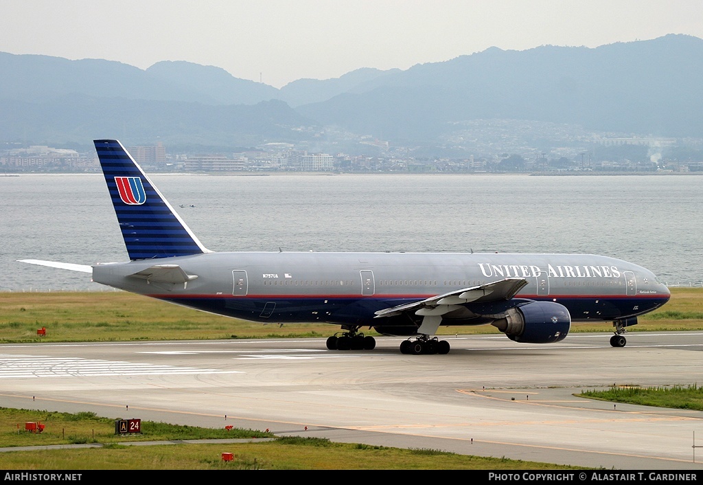 Aircraft Photo of N797UA | Boeing 777-222/ER | United Airlines | AirHistory.net #46083