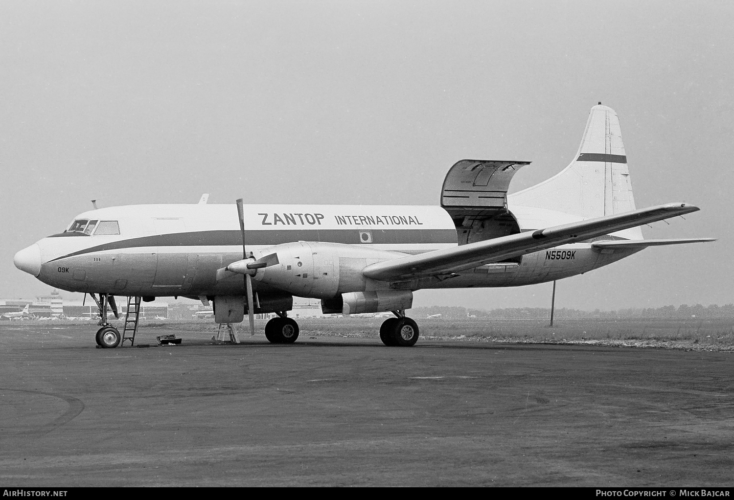 Aircraft Photo of N5509K | Convair 640/F | Zantop International Airlines | AirHistory.net #46386