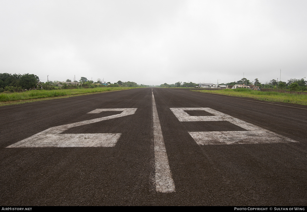 Airport photo of Santo Domingo de los Colorados (SESD) in Ecuador | AirHistory.net #46487