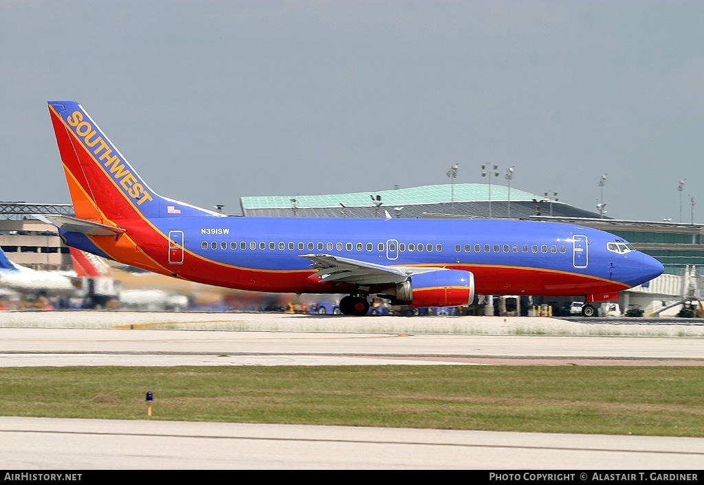 Aircraft Photo of N391SW | Boeing 737-3H4 | Southwest Airlines | AirHistory.net #46665