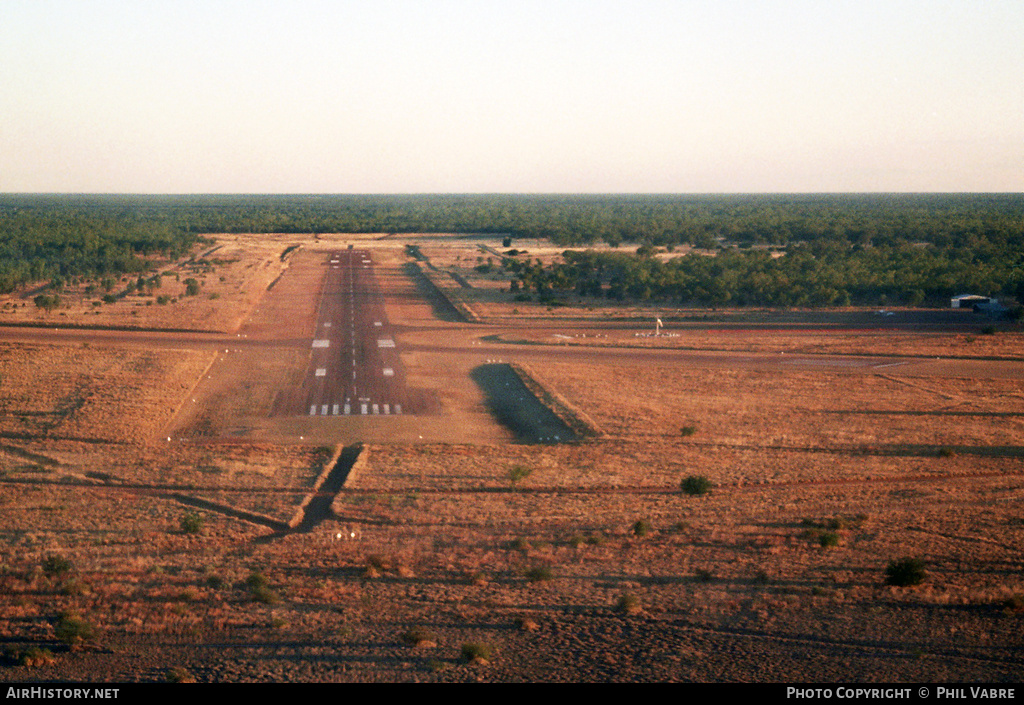Airport photo of Barcaldine (YBAR / BCI) in Queensland, Australia | AirHistory.net #46797