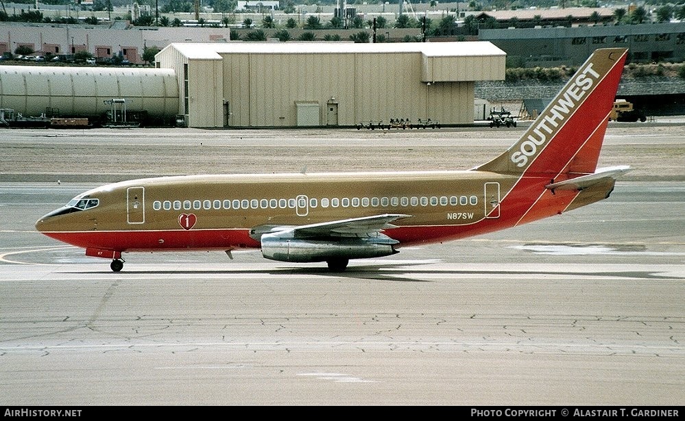 Aircraft Photo of N87SW | Boeing 737-2H4/Adv | Southwest Airlines | AirHistory.net #47074