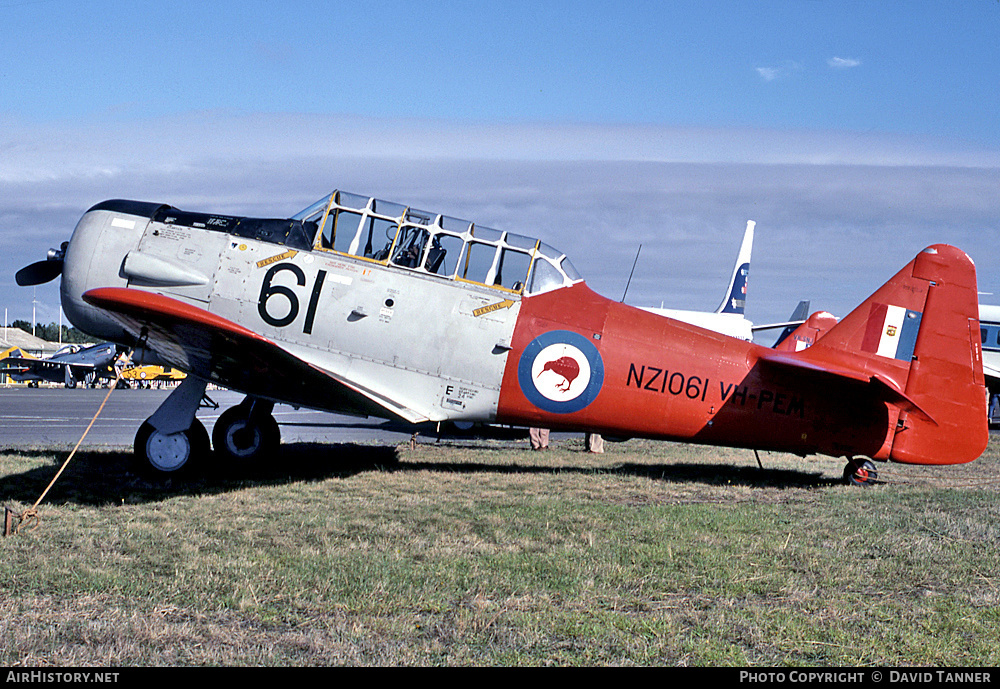 Aircraft Photo of VH-PEM / NZ1061 | North American AT-6D Harvard III | New Zealand - Air Force | AirHistory.net #47108
