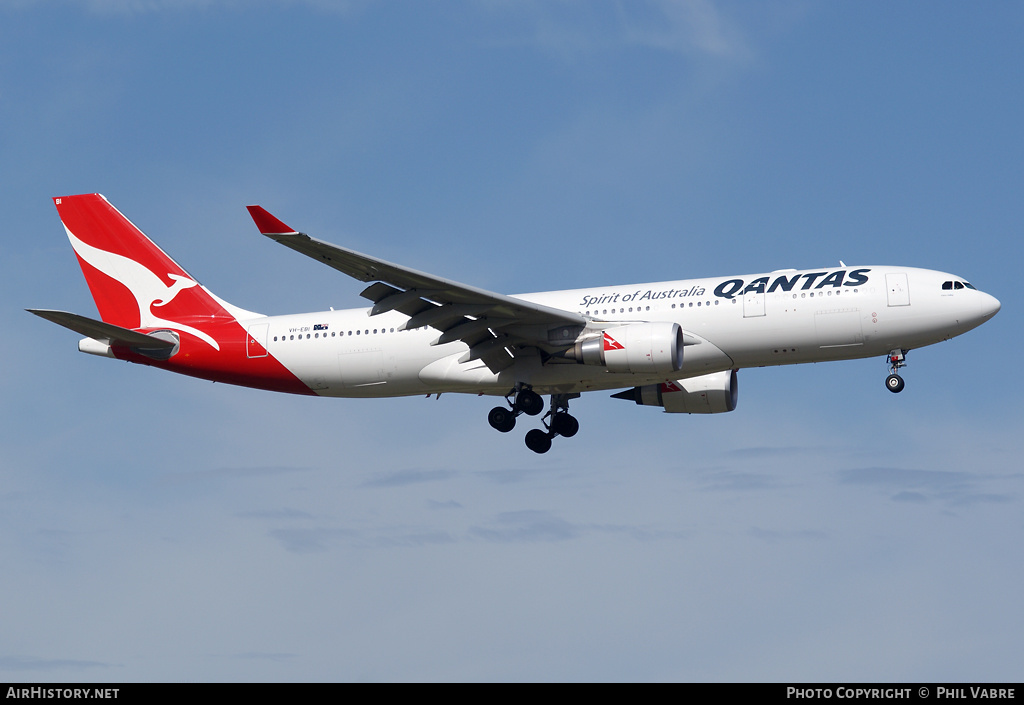 Aircraft Photo of VH-EBI | Airbus A330-203 | Qantas | AirHistory.net #47122