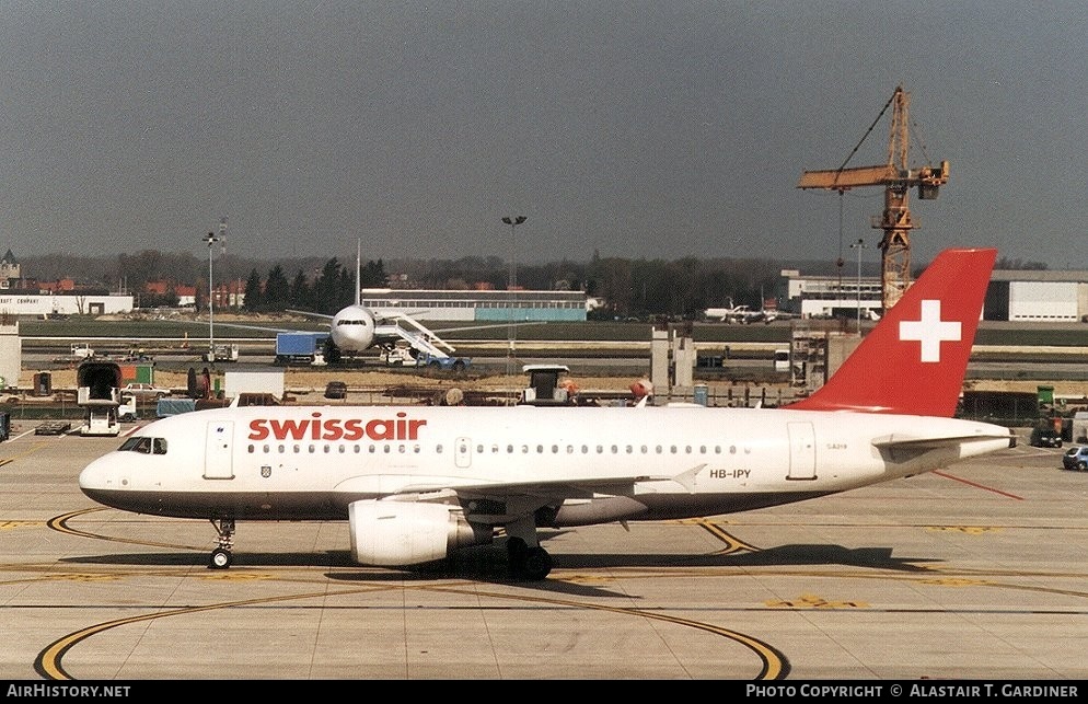 Aircraft Photo of HB-IPY | Airbus A319-112 | Swissair | AirHistory.net #47147