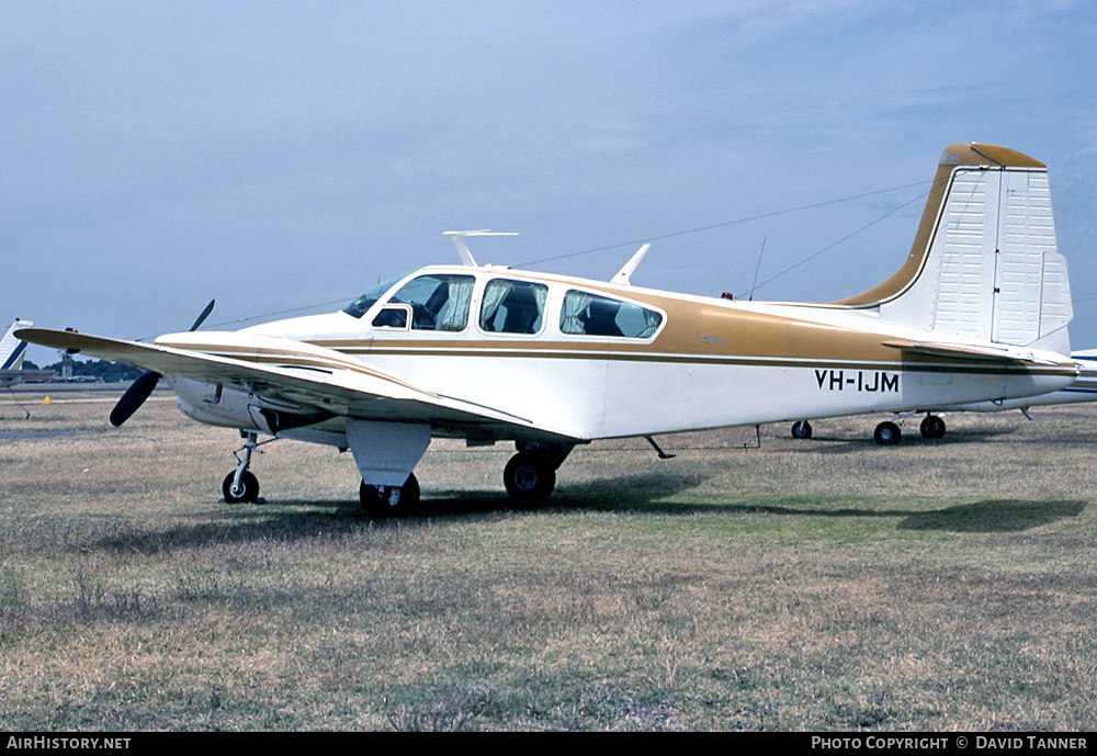 Aircraft Photo of VH-IJM | Beech E95 Travel Air | AirHistory.net #47213