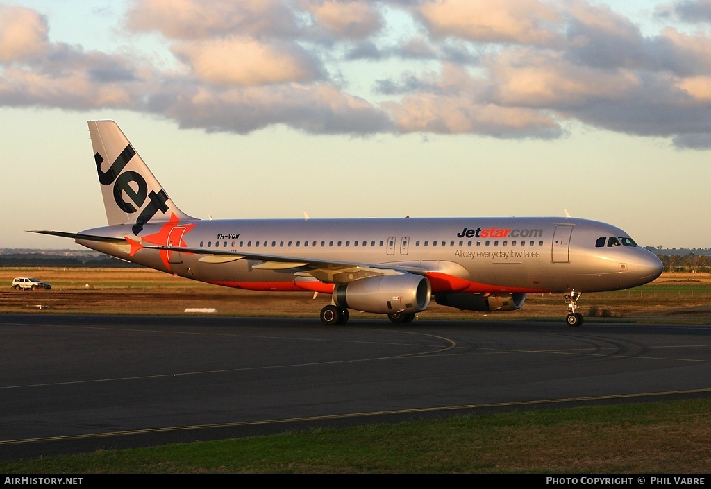 Aircraft Photo of VH-VQW | Airbus A320-232 | Jetstar Airways | AirHistory.net #47301
