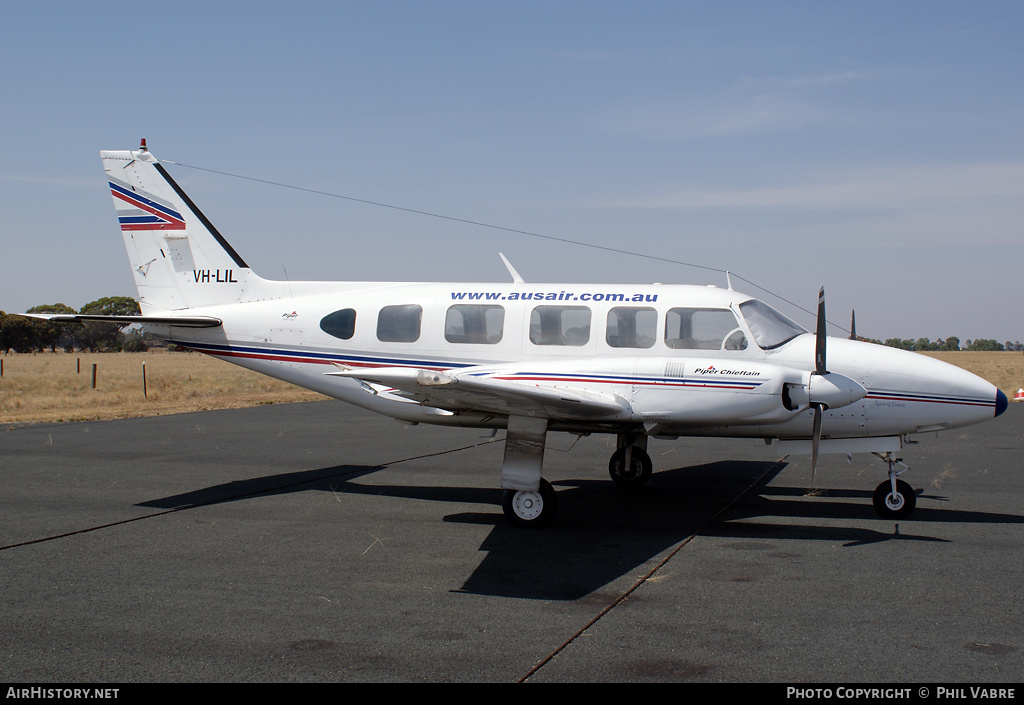 Aircraft Photo of VH-LIL | Piper PA-31-350 Navajo Chieftain | Aus-Air | AirHistory.net #47339