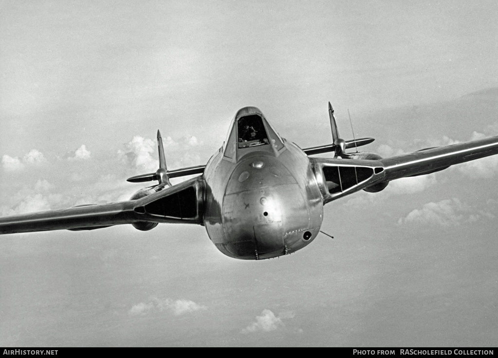 Aircraft Photo of VV612 | De Havilland D.H. 112 Venom FB1 | De Havilland | AirHistory.net #47557