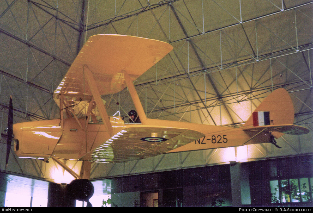 Aircraft Photo of NZ-825 | De Havilland D.H. 82A Tiger Moth | New Zealand - Air Force | AirHistory.net #47631