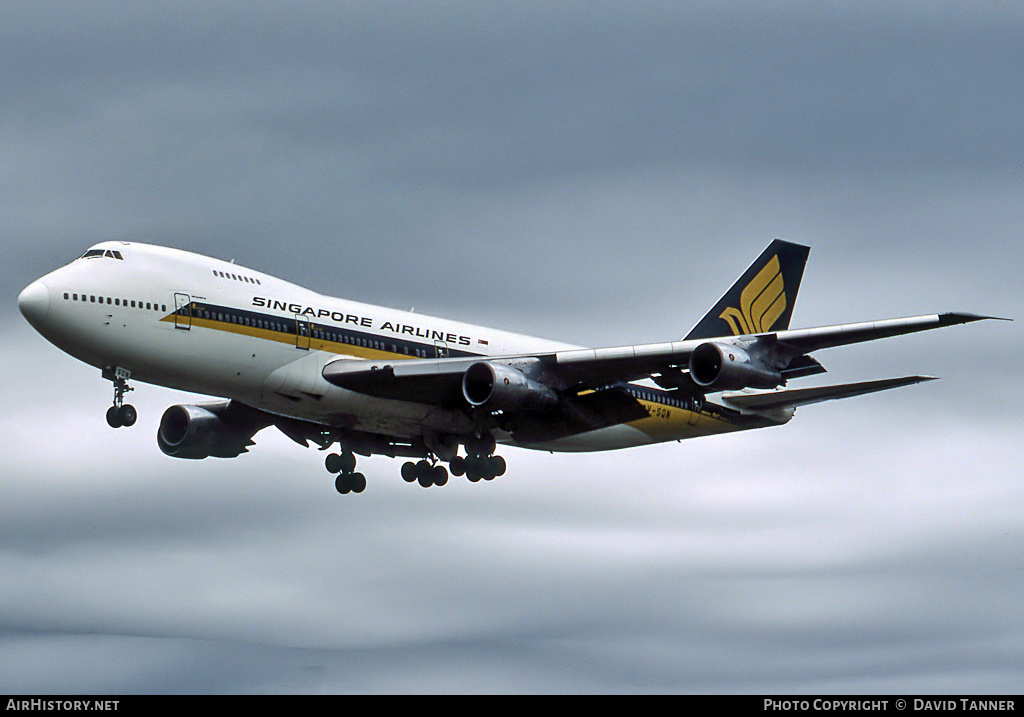 Aircraft Photo of 9V-SQN | Boeing 747-212B | Singapore Airlines | AirHistory.net #47680