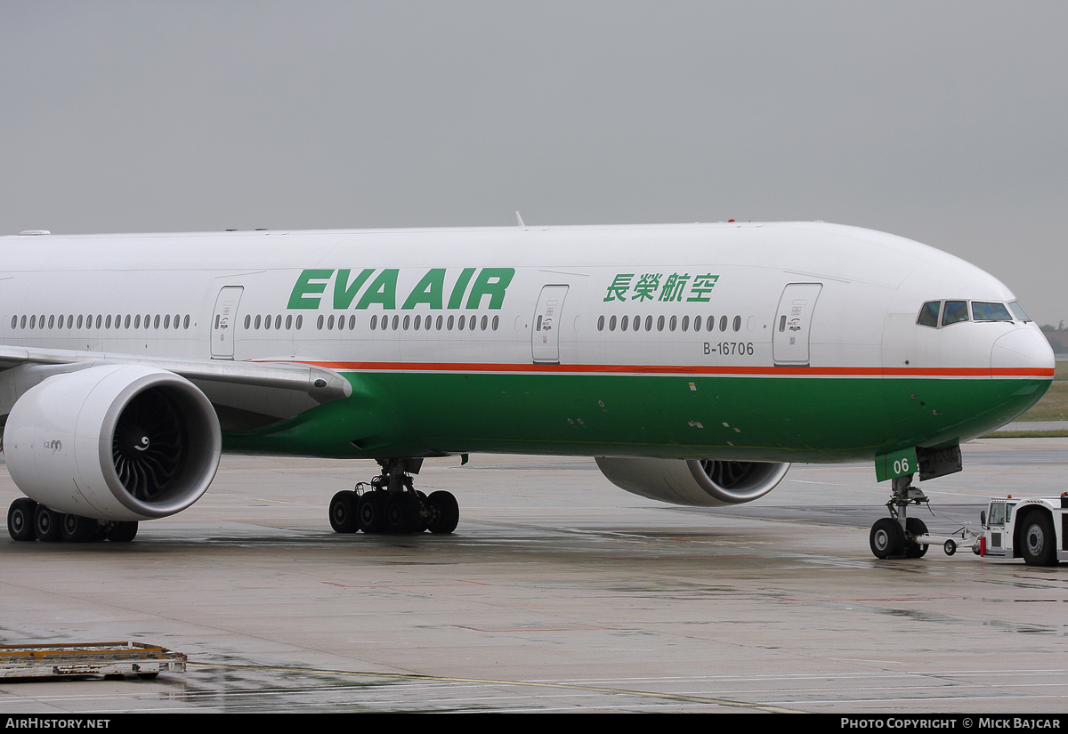 Aircraft Photo of B-16706 | Boeing 777-35E/ER | EVA Air | AirHistory.net #47709