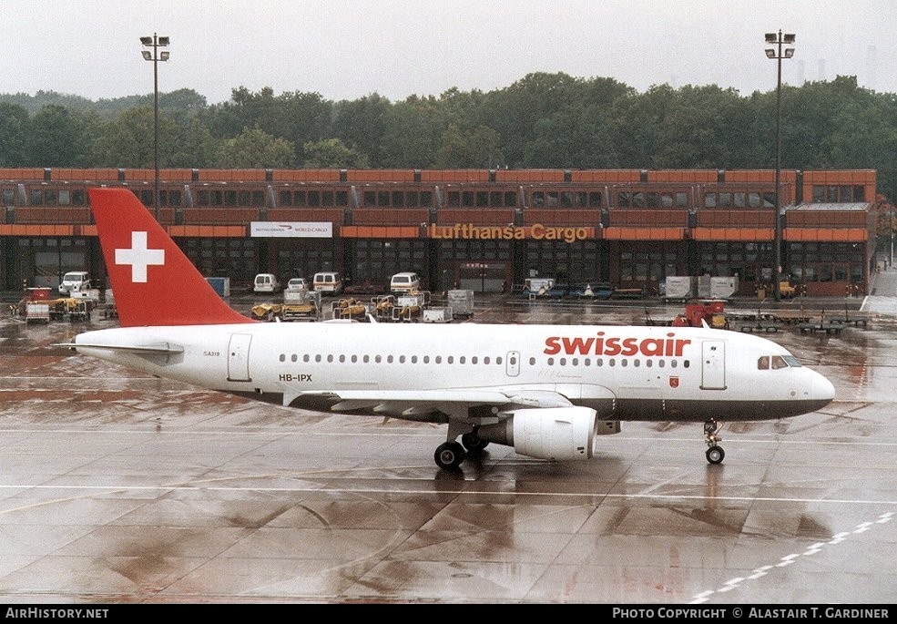 Aircraft Photo of HB-IPX | Airbus A319-112 | Swissair | AirHistory.net #47919