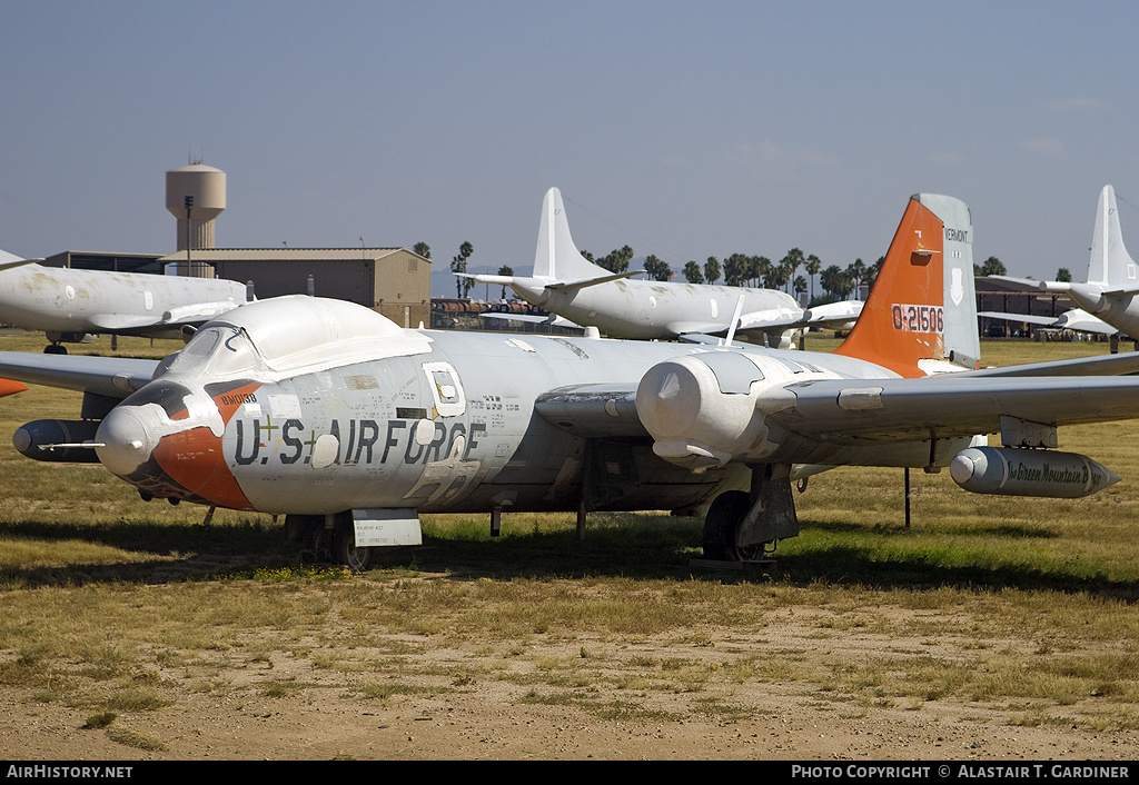 Aircraft Photo of 52-1506 / 0-21506 | Martin EB-57B Canberra | USA - Air Force | AirHistory.net #47941