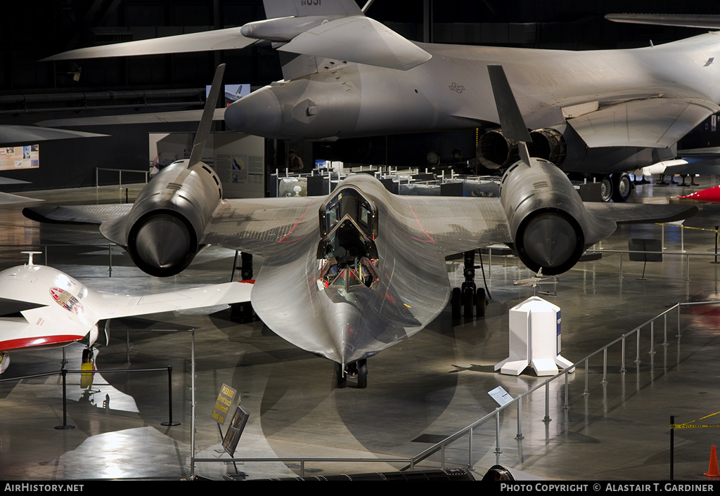 Aircraft Photo of 61-7976 | Lockheed SR-71A Blackbird | USA - Air Force | AirHistory.net #48062