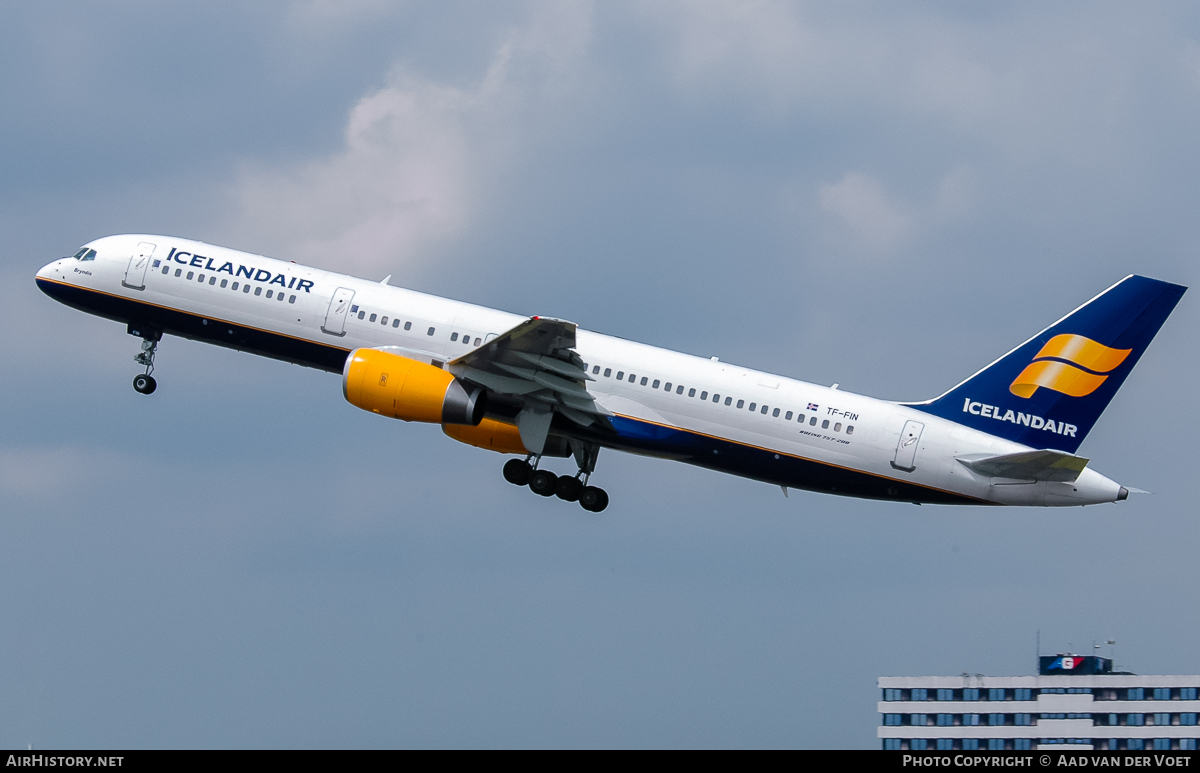 Aircraft Photo of TF-FIN | Boeing 757-208 | Icelandair | AirHistory.net #48399