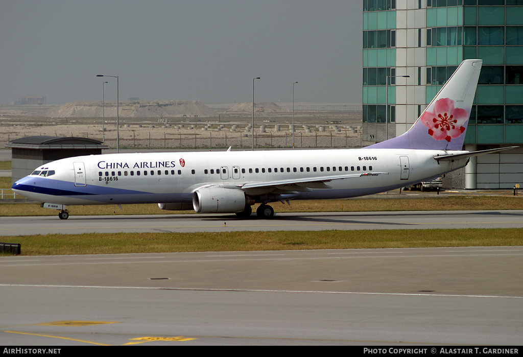 Aircraft Photo of B-18616 | Boeing 737-809 | China Airlines | AirHistory.net #48454