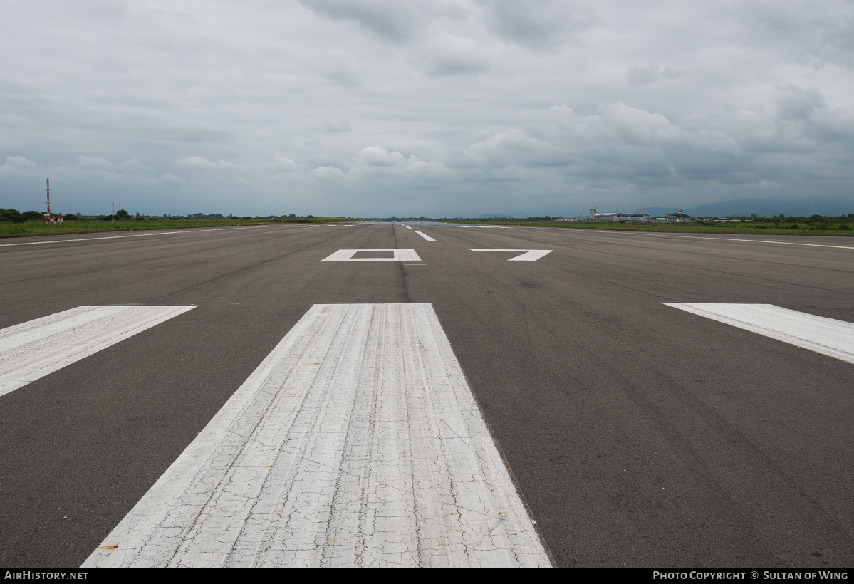 Airport photo of Santa Rosa - Teniente Coronel Artillería Víctor Larrea (SERO / ETR) in Ecuador | AirHistory.net #48499