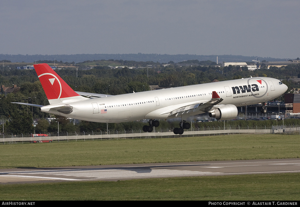 Aircraft Photo of N811NW | Airbus A330-323 | Northwest Airlines | AirHistory.net #48513