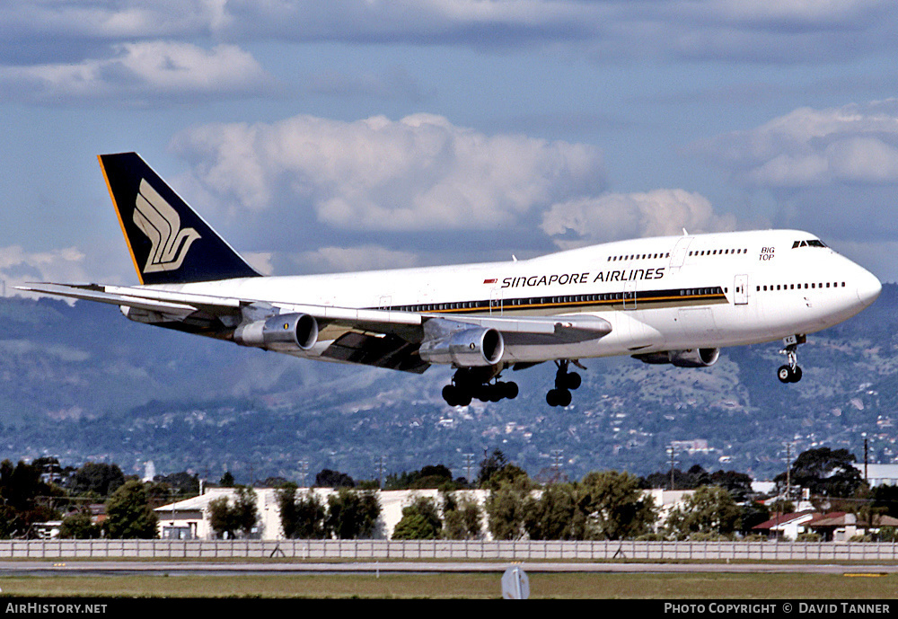 Aircraft Photo of N117KC | Boeing 747-312 | Singapore Airlines | AirHistory.net #48573