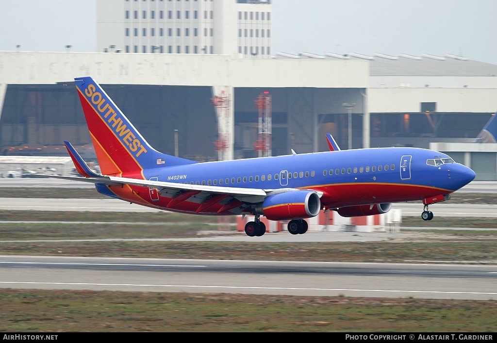 Aircraft Photo of N402WN | Boeing 737-7H4 | Southwest Airlines | AirHistory.net #48576