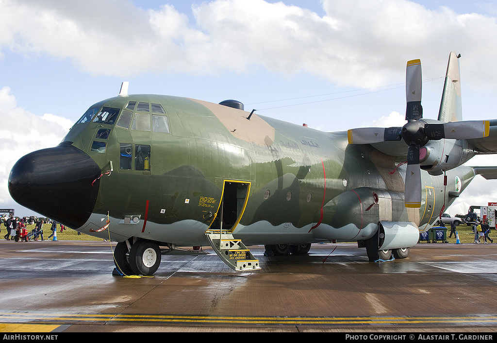 Aircraft Photo of 7T-WHE / 4935 | Lockheed C-130H Hercules | Algeria - Air Force | AirHistory.net #48607