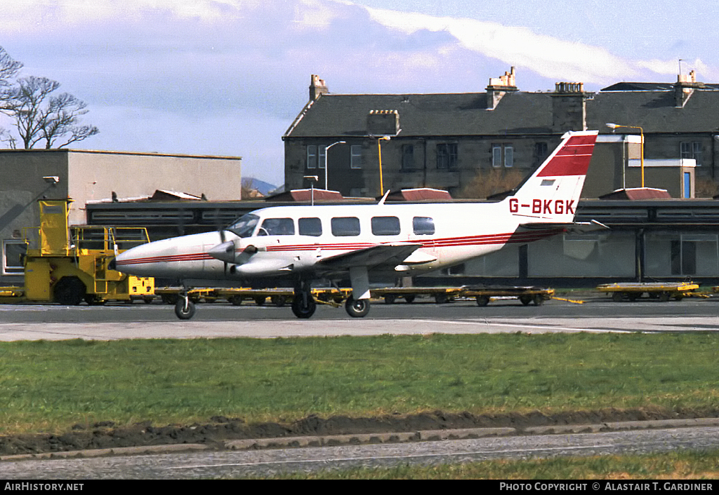Aircraft Photo of G-BKGK | Piper PA-31T3-500 T-1040 | AirHistory.net #48906