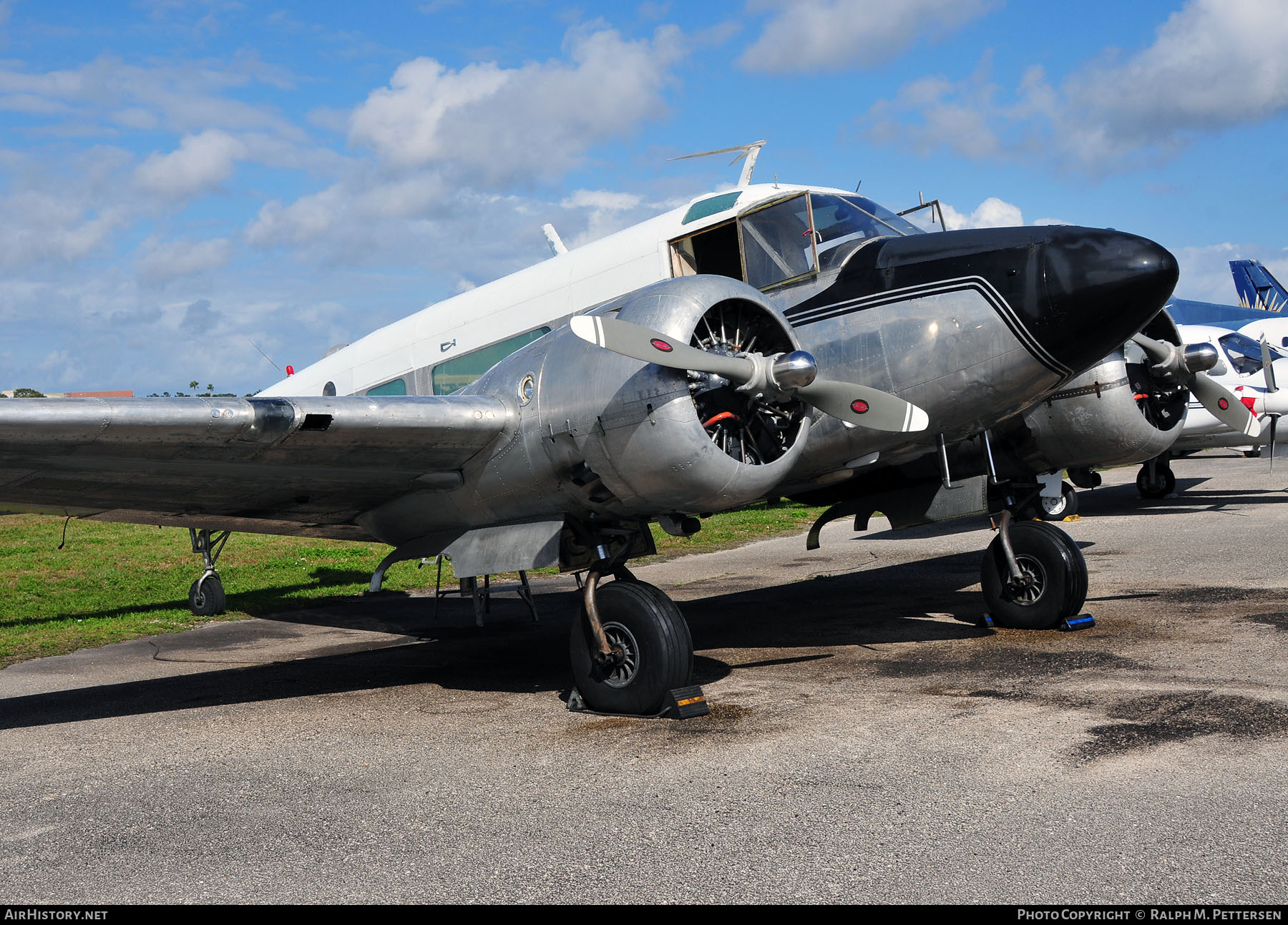 Aircraft Photo of N1480K | Beech G18S | AirHistory.net #49230