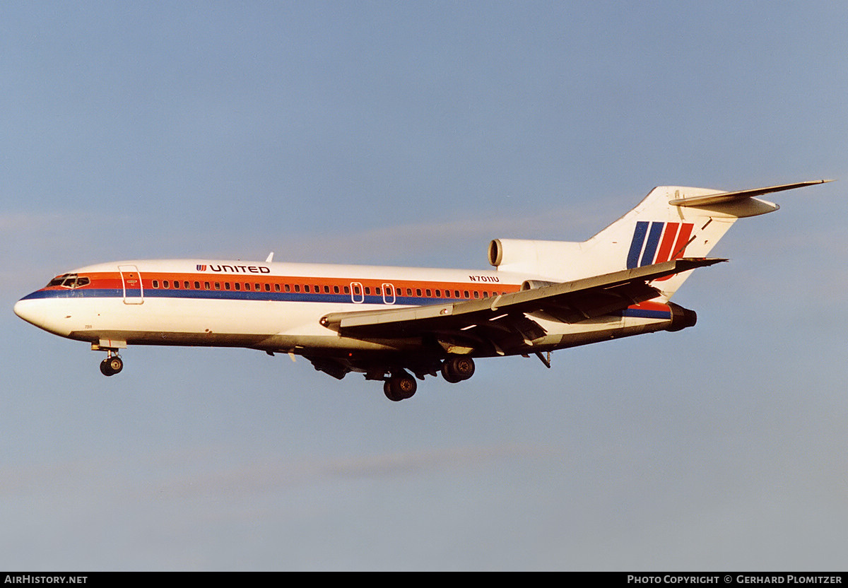 Aircraft Photo of N7011U | Boeing 727-22 | United Airlines | AirHistory.net #49274