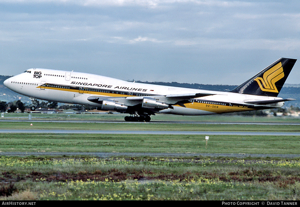 Aircraft Photo of 9V-SKN | Boeing 747-312M | Singapore Airlines | AirHistory.net #49289