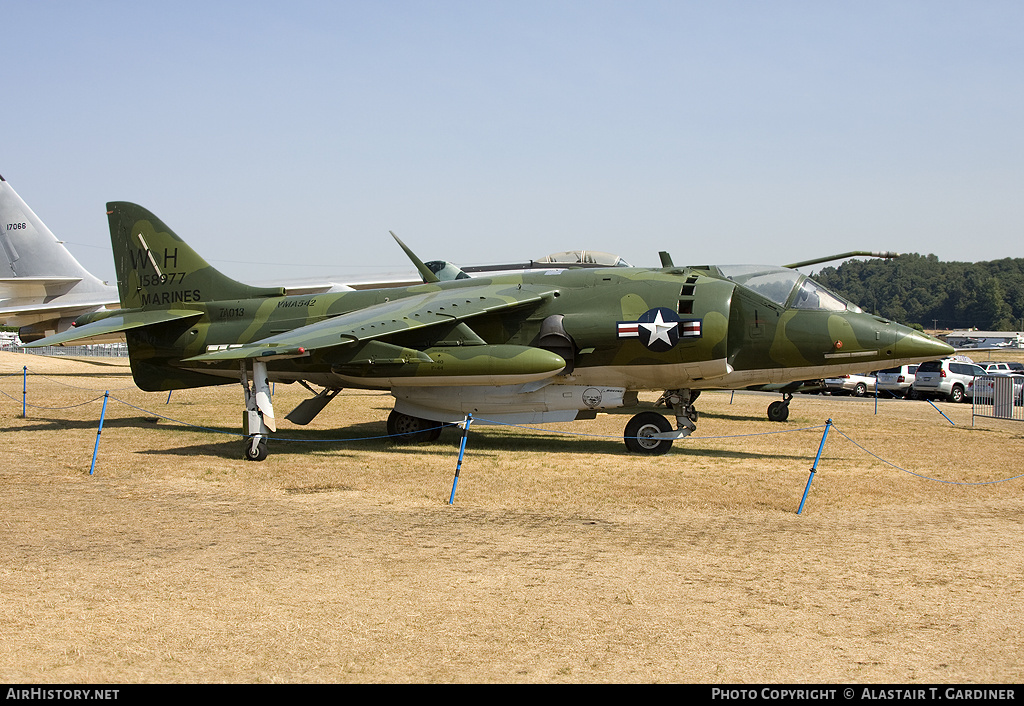 Aircraft Photo of 158977 | Hawker Siddeley AV-8C Harrier | USA - Marines | AirHistory.net #49316