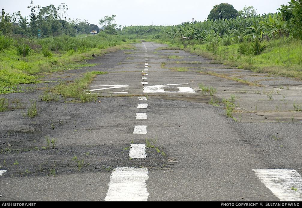 Airport photo of San Honorato (SESH) (closed) in Ecuador | AirHistory.net #49421