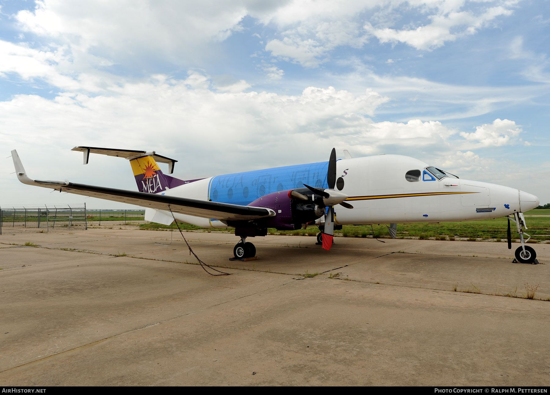 Aircraft Photo of N174YV | Beech 1900D | Mesa Airlines | AirHistory.net #49490